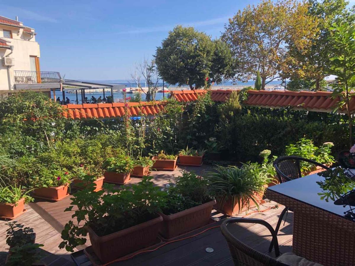 Breeze Guest House Chernomorets Bagian luar foto