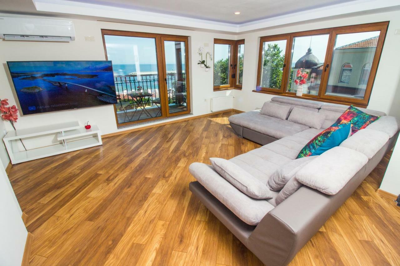 Breeze Guest House Chernomorets Bagian luar foto